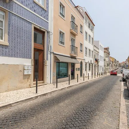 Apartment 2bdr Charm In Belem's Heart By Lovelystay *