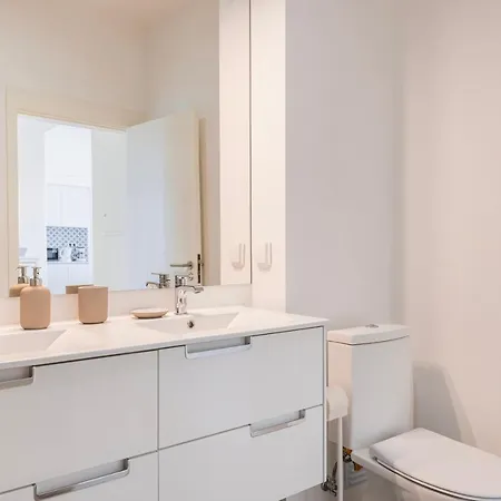 2bdr Charm In Belem's Heart By Lovelystay Appartement *